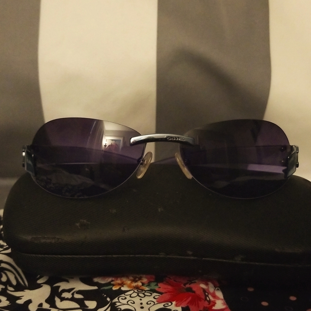 Chanel 4037 C171/79 Sunglasses in Prestine Condition with Original Made in Italy